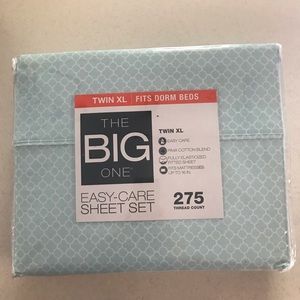 Bed Sheet Set NWT